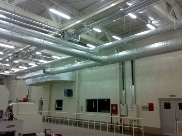 Lắp đặt hệ thống chiếu sáng - Nhà Thầu Cơ Điện Vạn Phúc - Công Ty TNHH Xây Lắp Điện Vạn Phúc